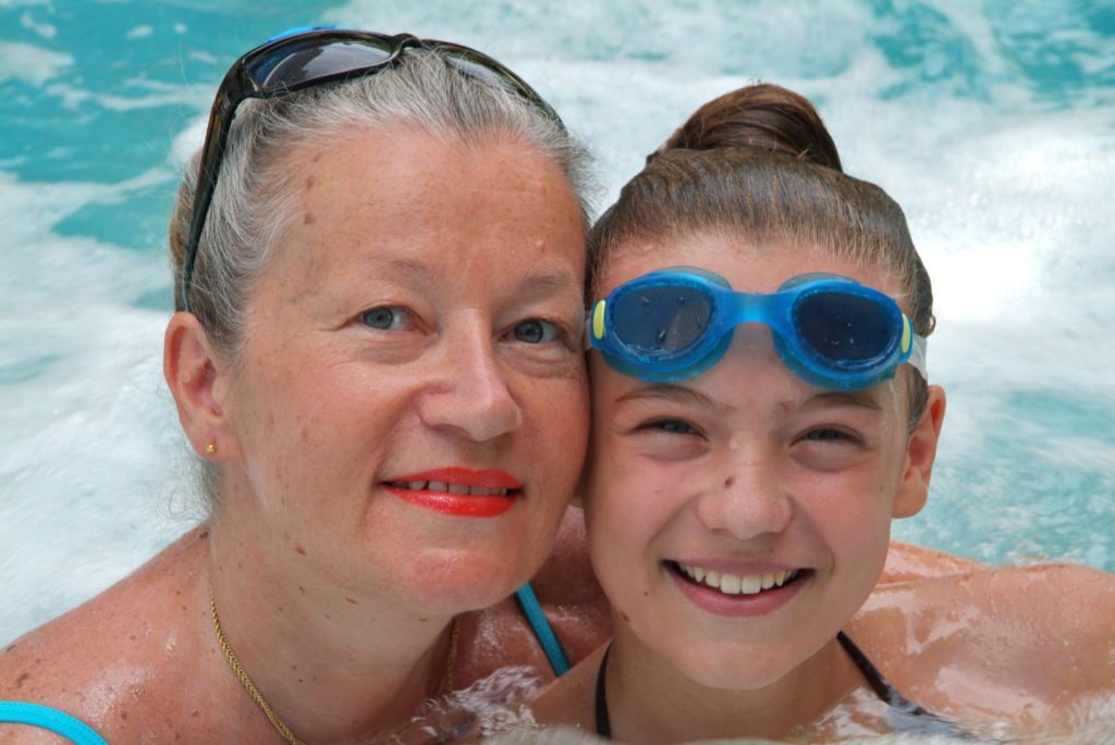 Lifestyle_Stock_Gramdparent_Grandchild_Pool_24768144