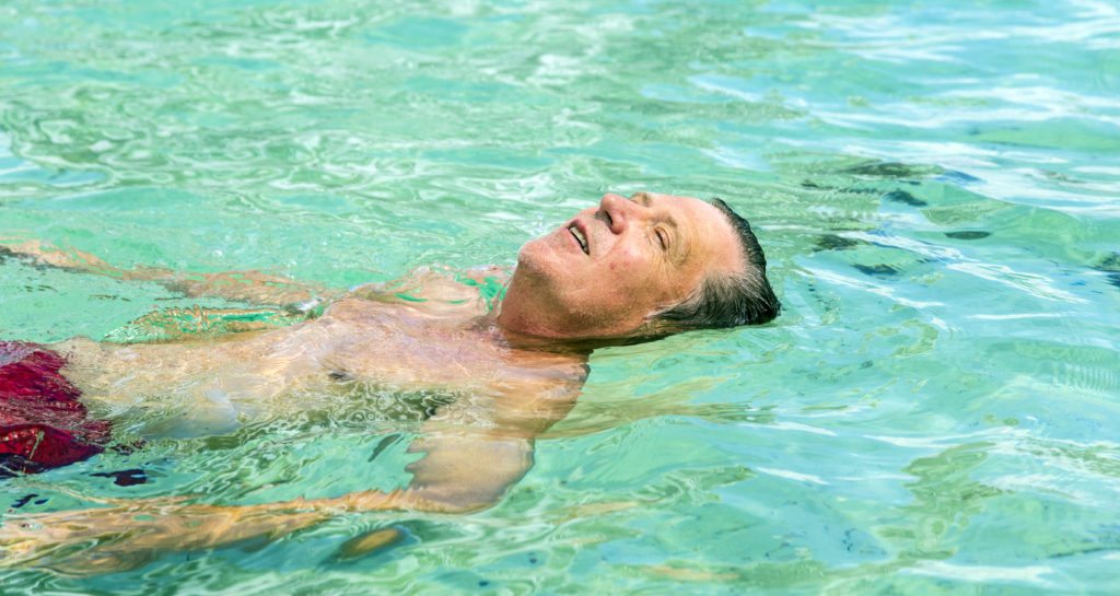 Lifestyle_Stock_Man_Pool_61141718